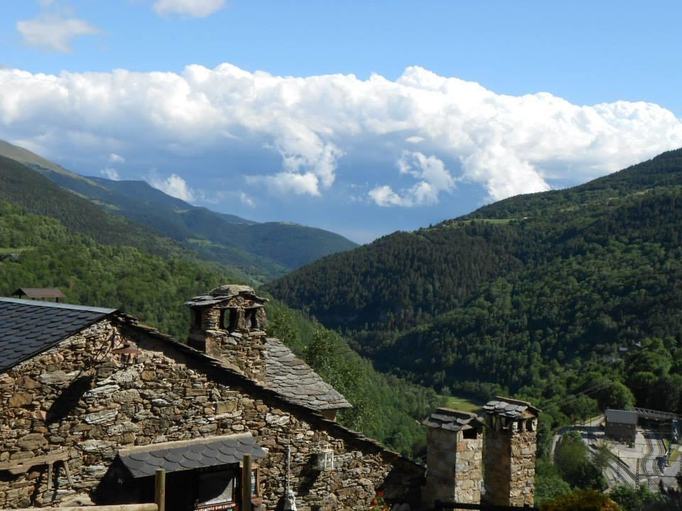 Masia Can Constans Queralbs Exterior photo